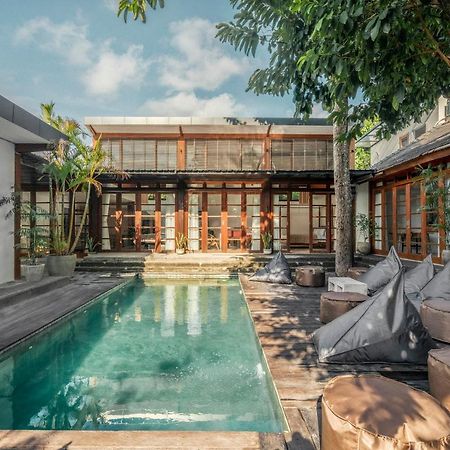 Апартаменты Batu Belig Living Managed By Cpm Bali Семиньяк Экстерьер фото