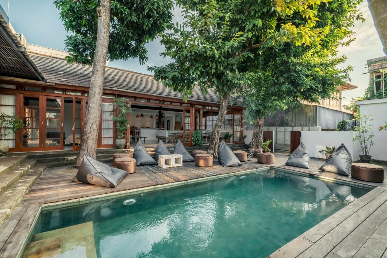 Апартаменты Batu Belig Living Managed By Cpm Bali Семиньяк Экстерьер фото